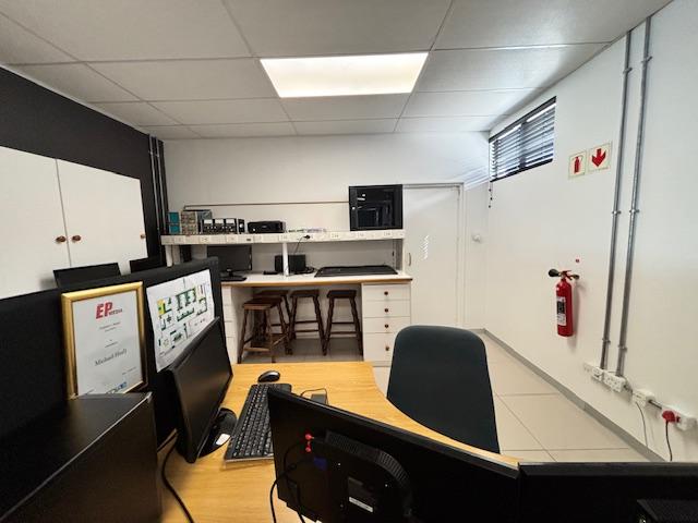 Commercial Property for Sale in Fairview Eastern Cape